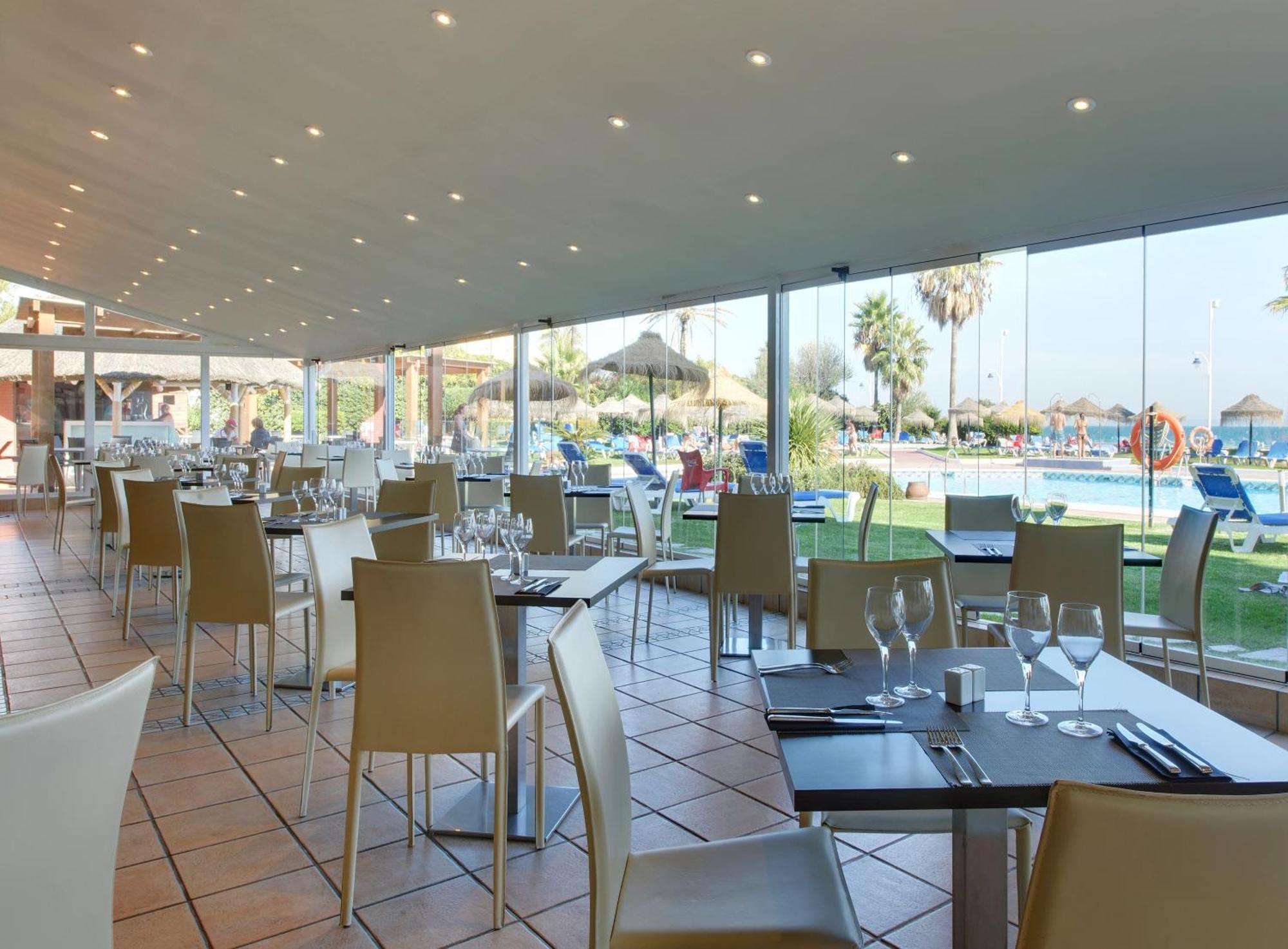 Sol By Melia Malaga Guadalmar — Photos 3